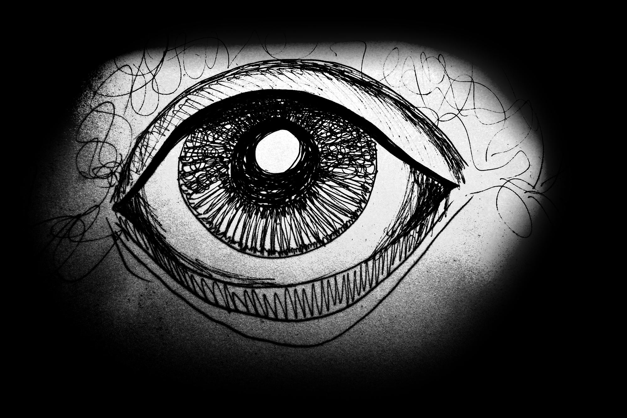 Dibujo artístico à lápiz de un ojo en la oscuridad - Cristina