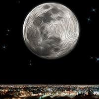 La Luna sobre la ciudad